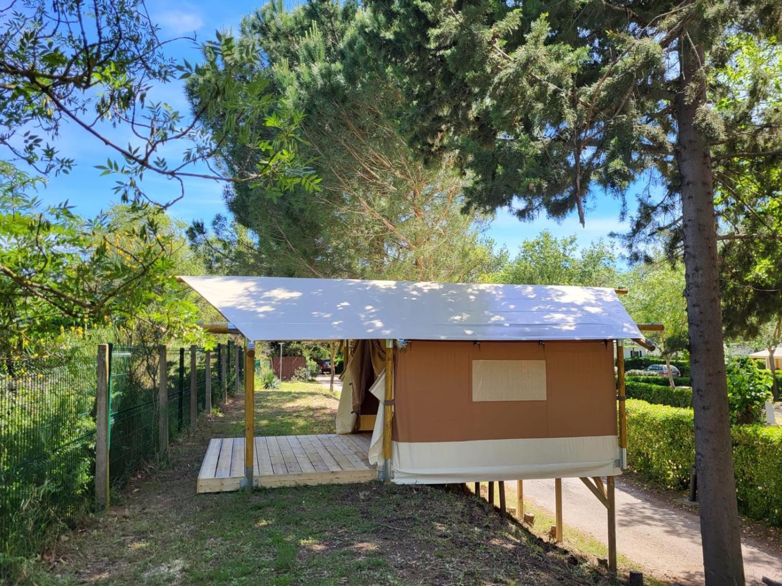 Camping Le Val De Cesse Mirepeisset Dış mekan fotoğraf